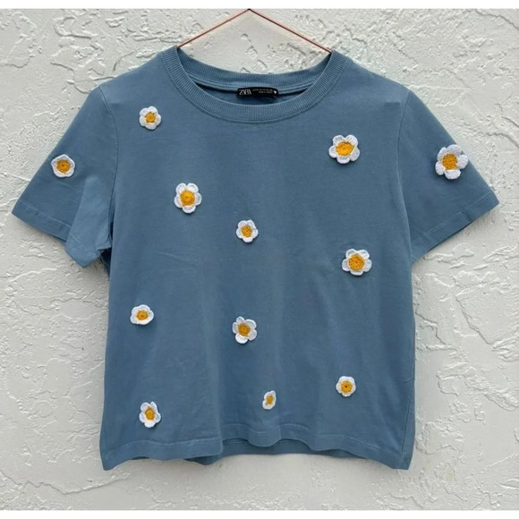 Zara Womens Short Sleeve Crew Neck Embroidered Daisy Flowers T Shirt Blue Sz M - Picture 2 of 12